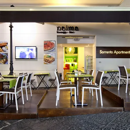 아파트먼트 아파트 *