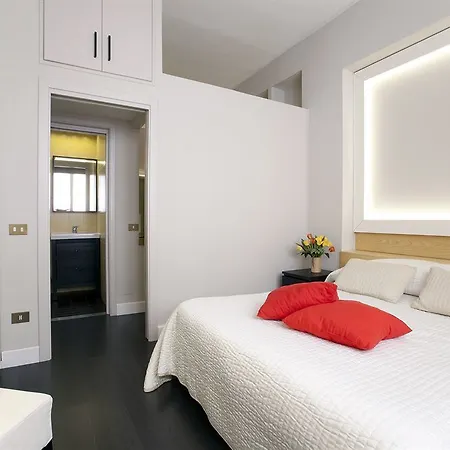 Sorrento Apartments * Sorrento