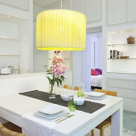 Sorrento Apartments *