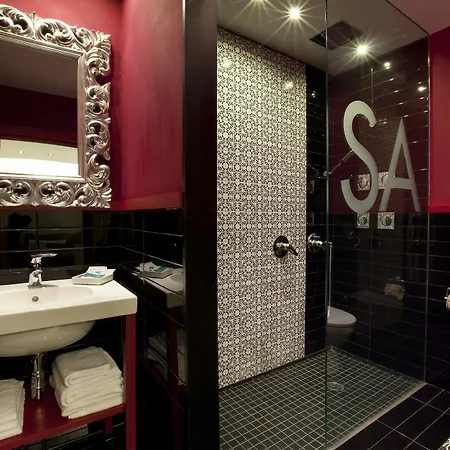 Sorrento Apartments *